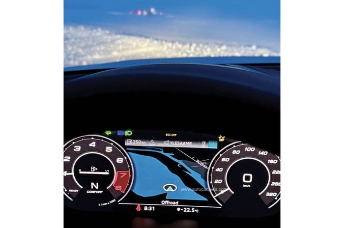 Feature: Dancing on ice in an Audi RS4 Avant 